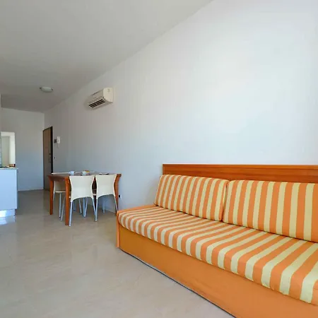 Apartment In Lignano 21634